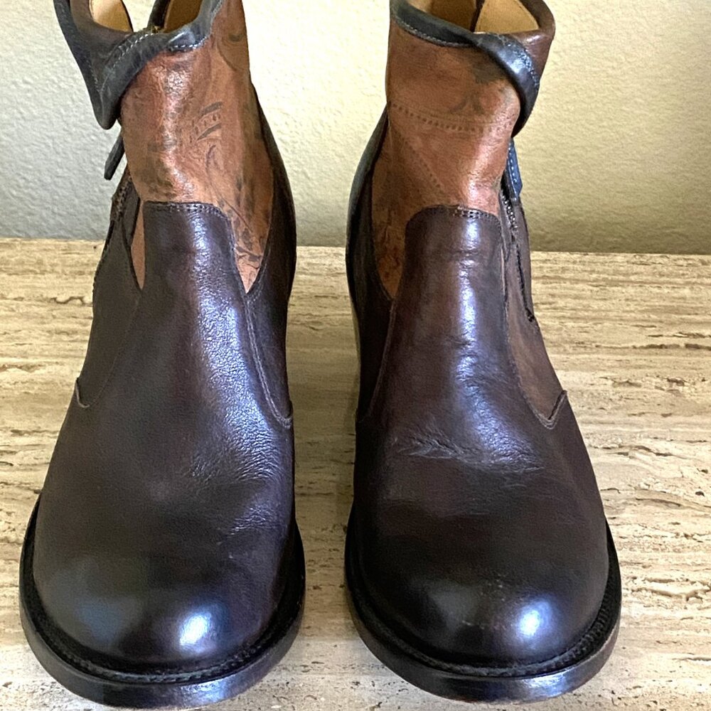 J.B. DILLON LEATHER FLORAL DETAIL WESTERN ANKLE BOOTS SIZE: 8